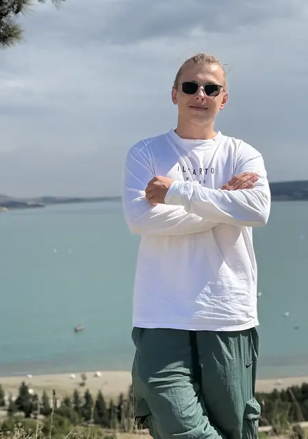 Я Данил, 26, из Москвы, ищу знакомство для приятного времяпровождения