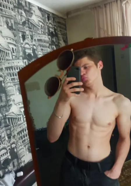 Я Даня, 20, знакомлюсь без обязательств в Липецке