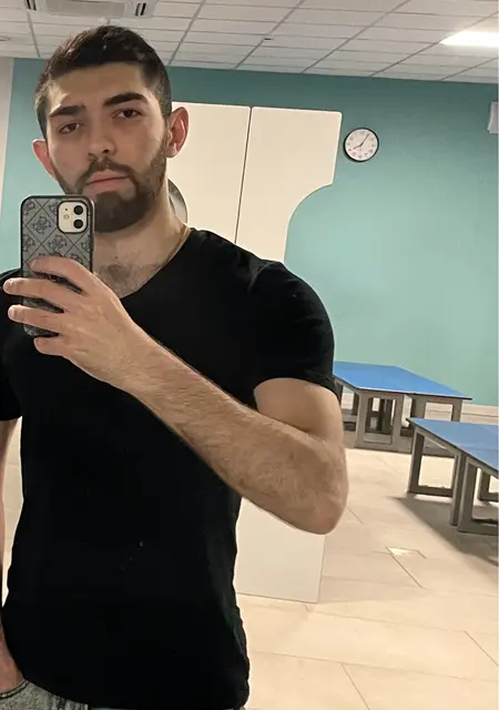 Я Хам, 21, знакомлюсь без обязательств в Ярославле