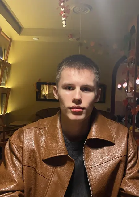 Илья из Сокола, ищу на сайте знакомства без обязательств