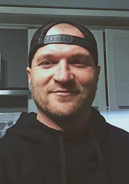 Я Алекс, 39, из Пятигорска, ищу знакомство для общения