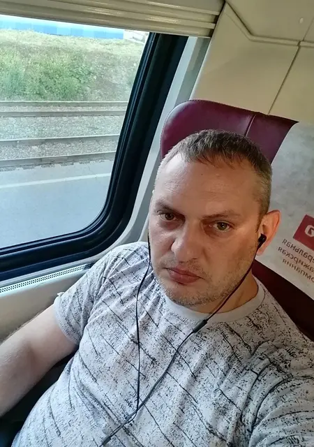 Я Сергей Давыдов, 39, из Екатеринбурга, ищу знакомство для приятного времяпровождения