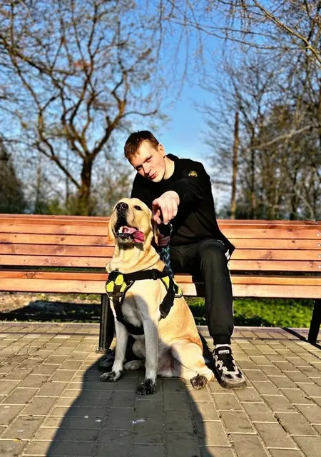 Я Nait, 21, из Новороссийска, ищу знакомство для приятного времяпровождения