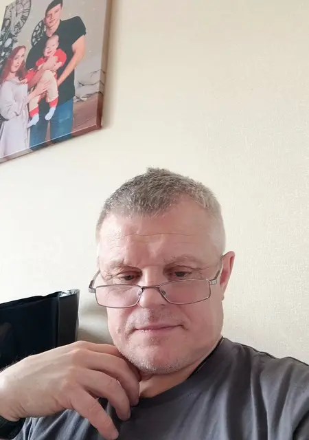 Петр из Санкт-Петербурга, мне 58, познакомлюсь для постоянных отношений