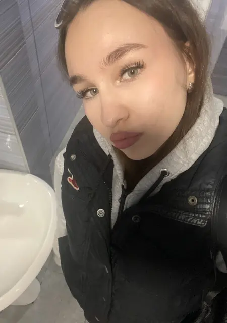 Я Анфиса, 18, знакомлюсь для дружбы в Санкт-Петербурге