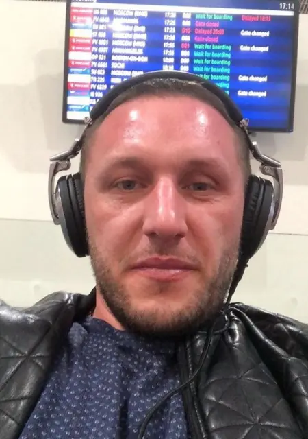 Я Игорь, 45, знакомлюсь на одну ночь в Архангельске