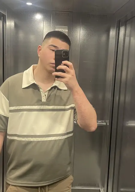 Я Данияр, 22, из Омска, ищу знакомства на одну ночь