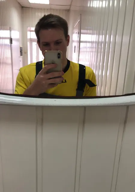 Я Максим, 22, знакомлюсь на одну ночь в Гулькевичах