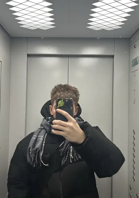 Я Artem, 18, знакомлюсь без обязательств в Новосибирске