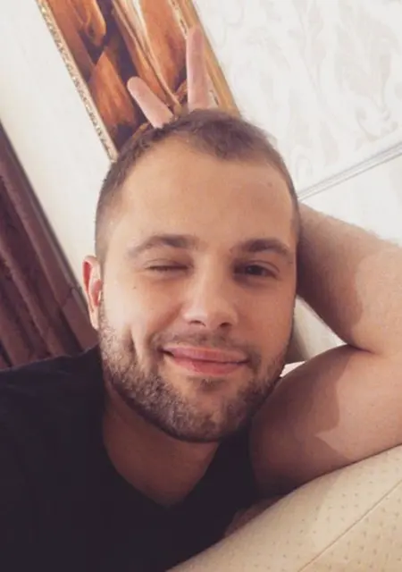 Демид из Подольска, мне 30, познакомлюсь на одну ночь