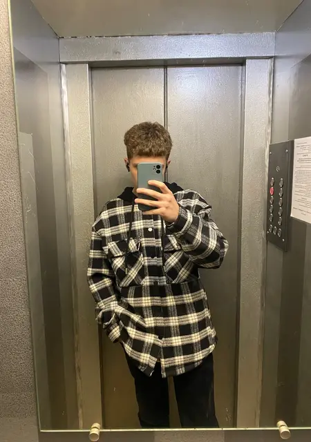 Vlad из Иванова, мне 19, познакомлюсь для дружбы