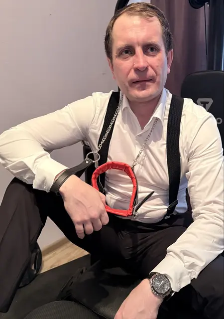 Денис из Екатеринбурга, ищу на сайте открытые отношения