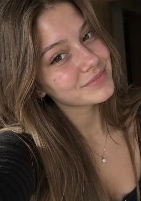 Кристиночка из Красноярска, ищу на сайте вирта