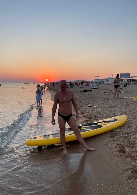 Александр из Владивостока, мне 50, познакомлюсь на одну ночь