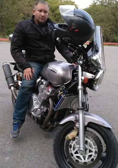 Я Hjujd, 41, из Находки, ищу знакомства без обязательств