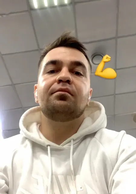 Я Влад, 30, из Сургута, ищу знакомство для дружбы