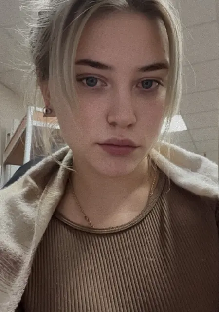 Дарья из Екатеринбурга, мне 19, познакомлюсь для общения