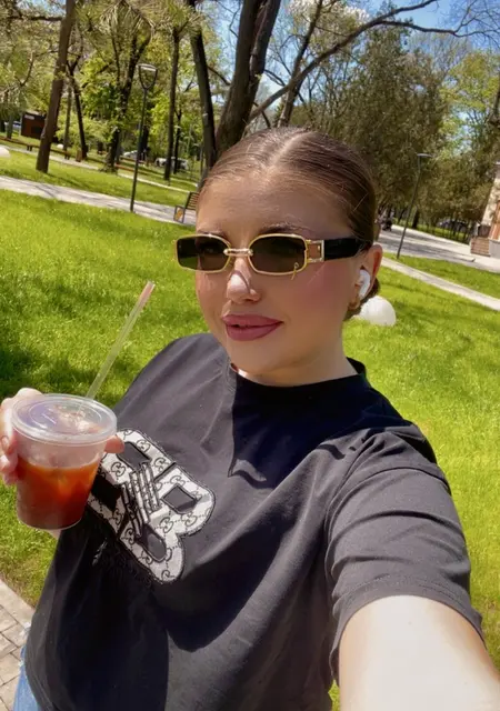 Я Anna, 27, из Москвы, ищу знакомство для постоянных отношений