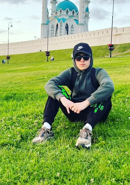 Я Илья, 22, знакомлюсь для дружбы в Глазове