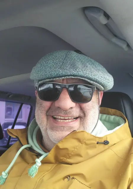 Я Арсен, 60, знакомлюсь для открытые отношения в Уфе