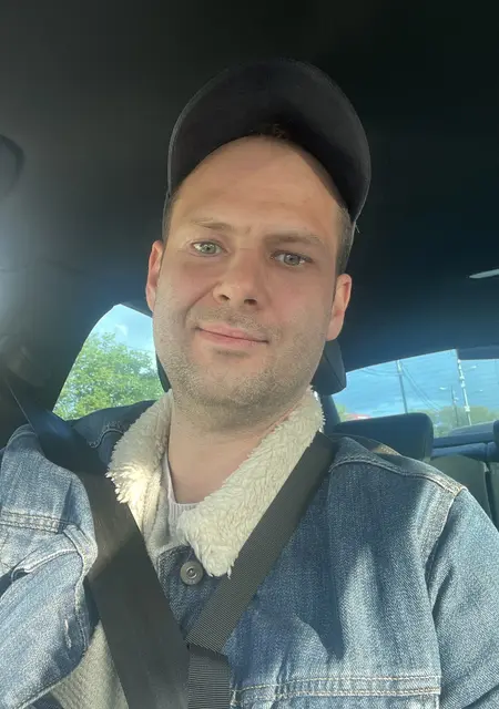 Сергей из Сыктывкара, мне 40, познакомлюсь для общения