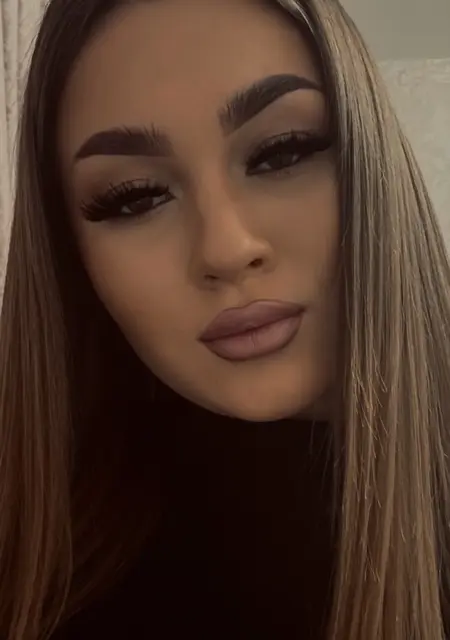 Я Алёна, 20, знакомлюсь для общения в Москве