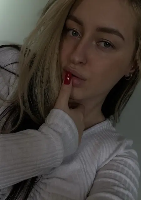 Я Ангелина, 26, из Красноярска, ищу знакомства на одну ночь