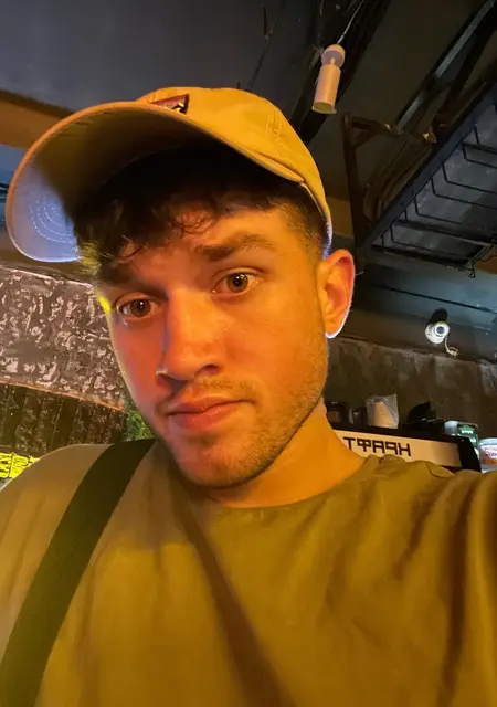 Дима из Владимира, ищу на сайте знакомства без обязательств