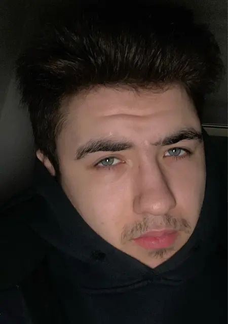 Dima из Казани, мне 25, познакомлюсь на одну ночь