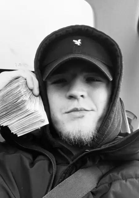 Я Влад, 26, знакомлюсь для общения в Перми
