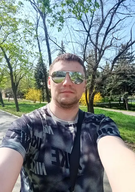 Я Анатолий, 33, из Приозерска, ищу знакомства без обязательств