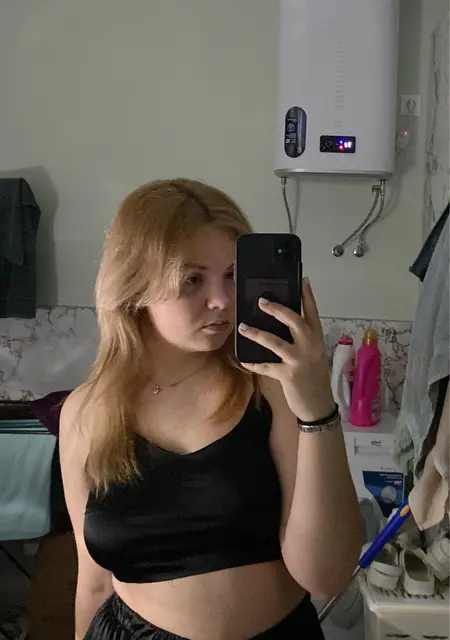 Ника из Барнаула, мне 18, познакомлюсь для приятного времяпровождения