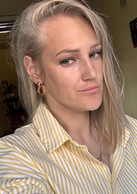 Я Оля, 40, из Самары, ищу знакомства без обязательств