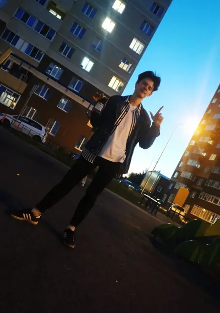 Александр из Ижевска, ищу на сайте знакомства на одну ночь