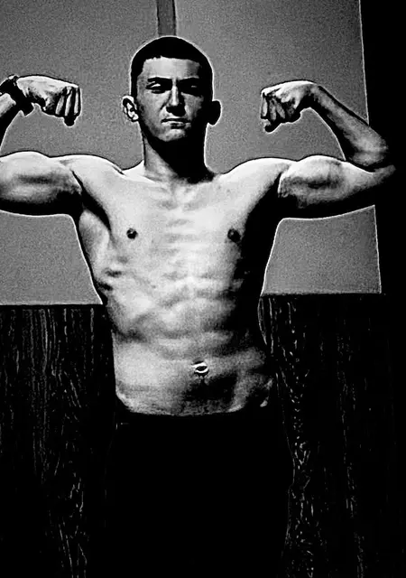 Я Муха, 20, знакомлюсь на одну ночь в Рязани