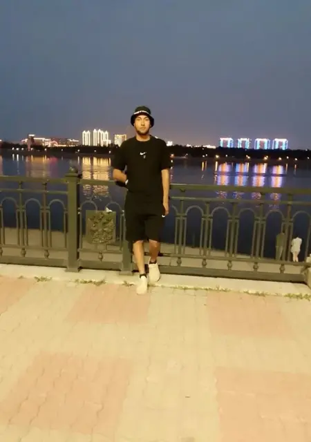 Ali