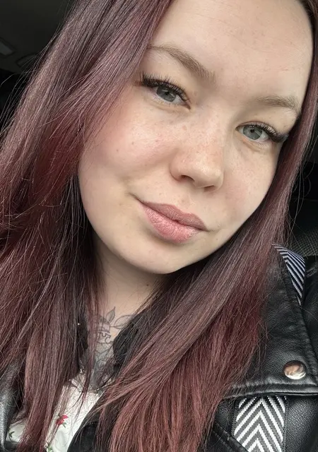 Я Кристина, 23, из Екатеринбурга, ищу знакомство для приятного времяпровождения