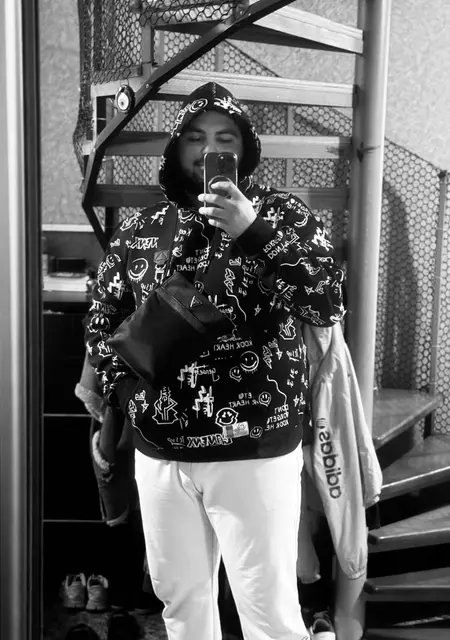 Я Минас, 20, из Армавира, ищу знакомство для совместных путешествий