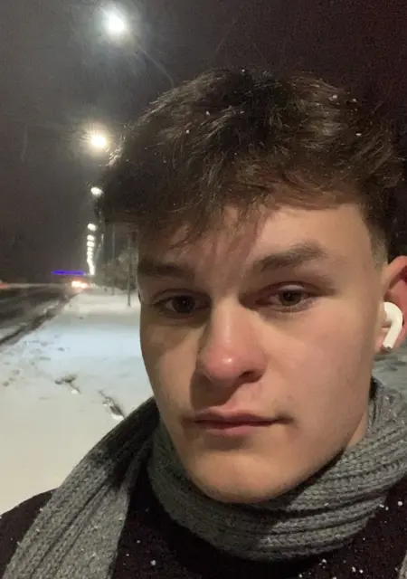 Кирилл из Братска, ищу на сайте приятное времяпровождение