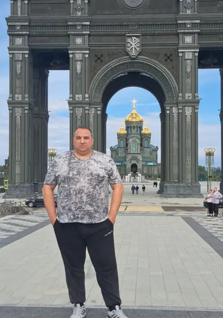 Я Олег, 44, знакомлюсь без обязательств в Екатеринбурге