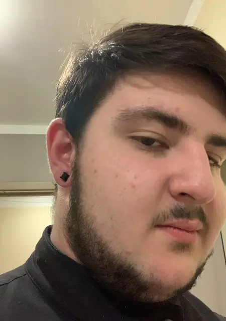 Николай из Реутова, ищу на сайте знакомства на одну ночь