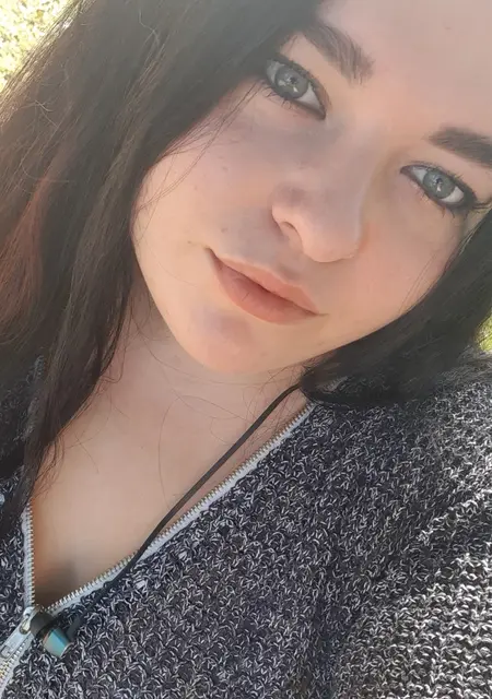 Я Вера, 29, из Санкт-Петербурга, ищу знакомство для дружбы