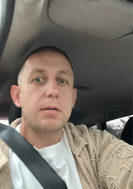 Я Владимир, 38, знакомлюсь без обязательств в Новосибирске