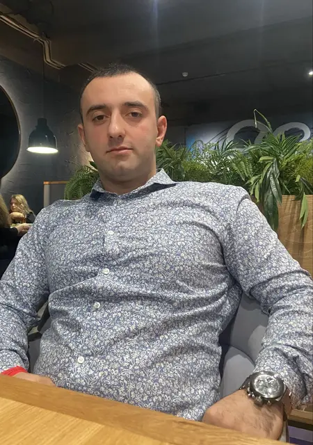 Я Андраник, 27, знакомлюсь без обязательств в Москве