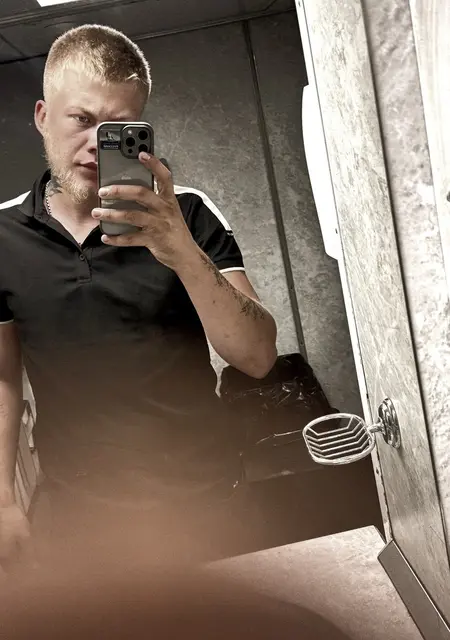 Эдуард из Невеля, ищу на сайте знакомства на одну ночь