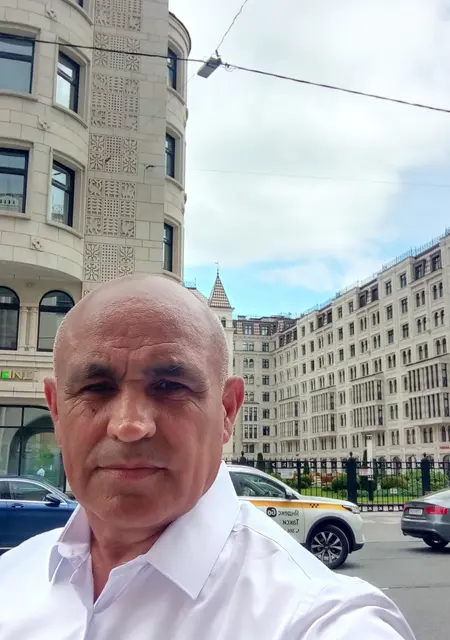 Максим из Санкт-Петербурга, ищу на сайте знакомства на одну ночь