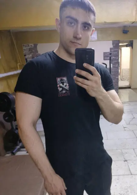 Алексей из Усолья-Сибирского, мне 26, познакомлюсь для приятного времяпровождения