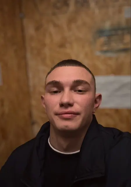 Данила из Хабаровска, ищу на сайте приятное времяпровождение