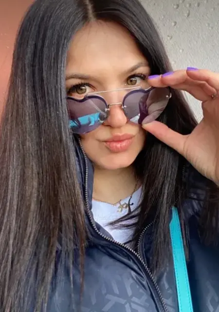 Я Кристина, 31, из Ростова-на-Дону, ищу знакомство для постоянных отношений