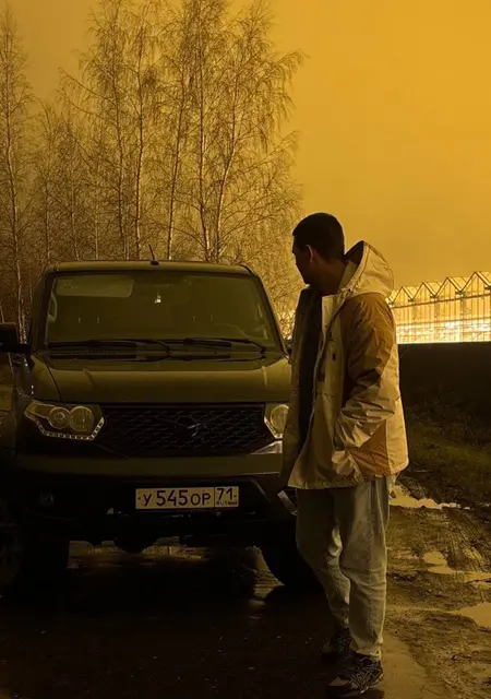 Я Тёма, 20, из Тулы, ищу знакомство для открытые отношения